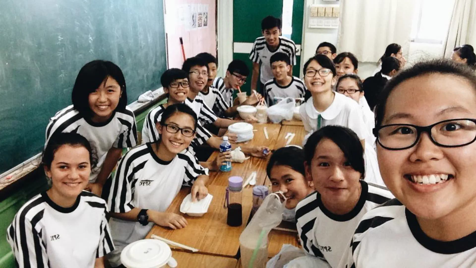 Alessia Cailotto Y Psc Nh 2015 Hkg Hong Kong Studentessa Gruppo Scuola Divisa Pag Programma Orizzontale (1)