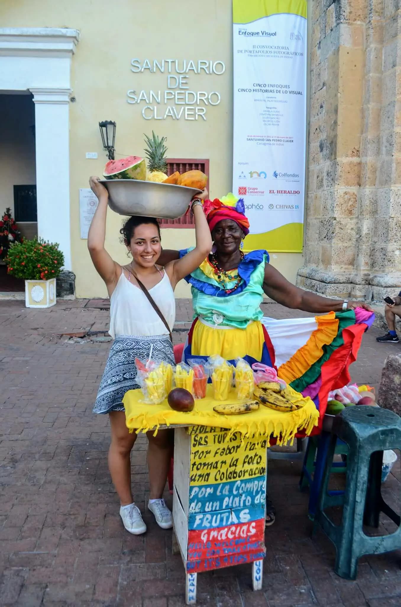Maria Gabriella Fronteddu Ypscco L16 Colombia Studentessa Costume Tradizionale Pag Programma Verticale