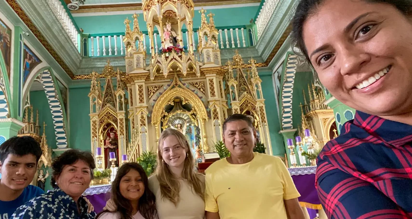 Afs IP Ecuador Famiglia Ospitante Chiesa Selfie Pag Programma Orizzontale
