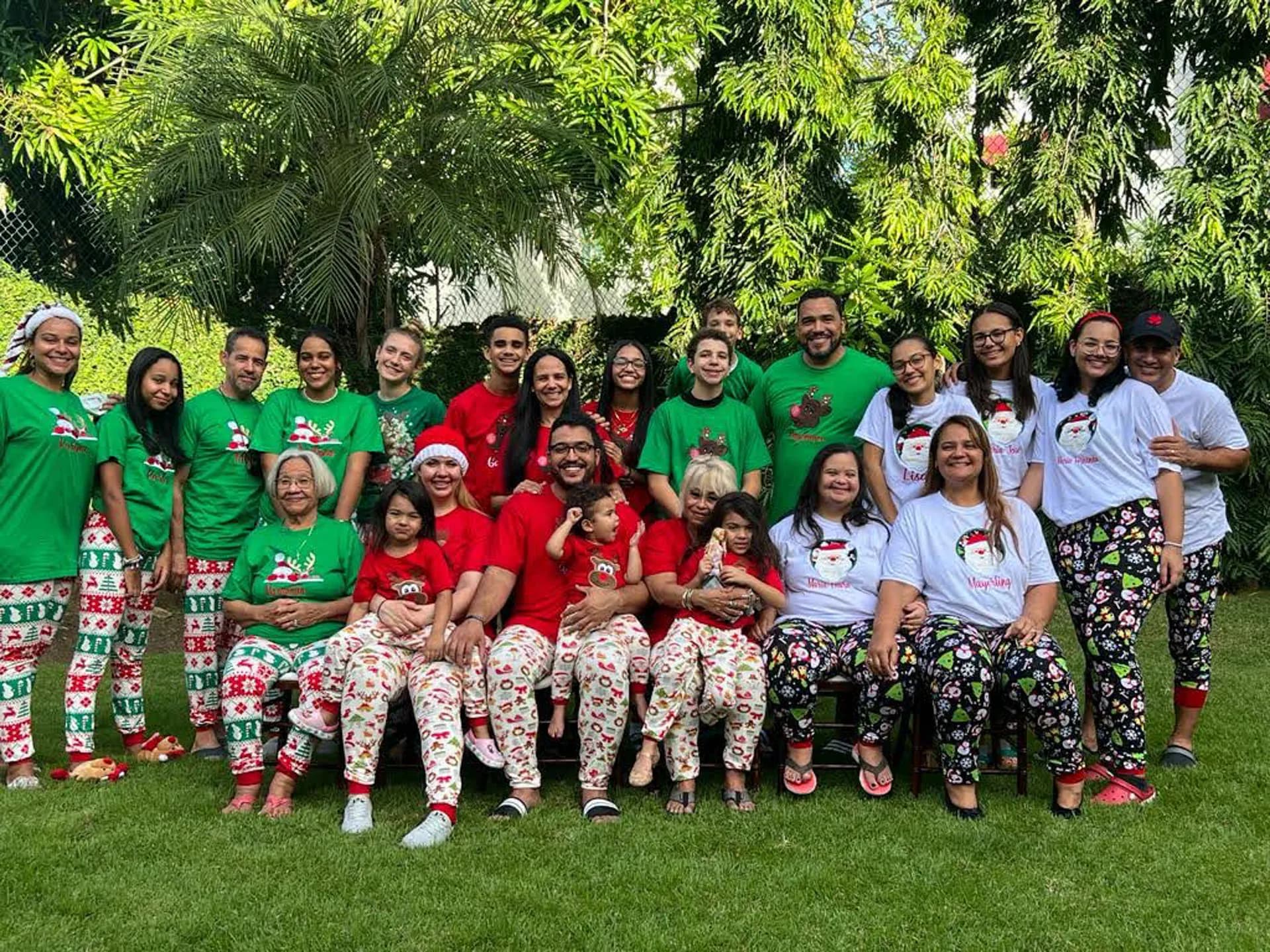 Emma Gomareschi Y Psc Nh 2021 Dom Rep Dominicana Studentessa Gruppo Natale Pag Programma Orizzontale (3)