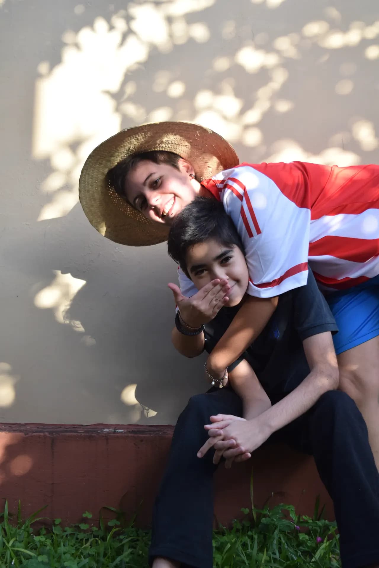 Jessica Dalla Costa Y Psc Nh 2016 Par   Paraguay  Studentessa   Bambino   Pag Paese   Verticale (3)