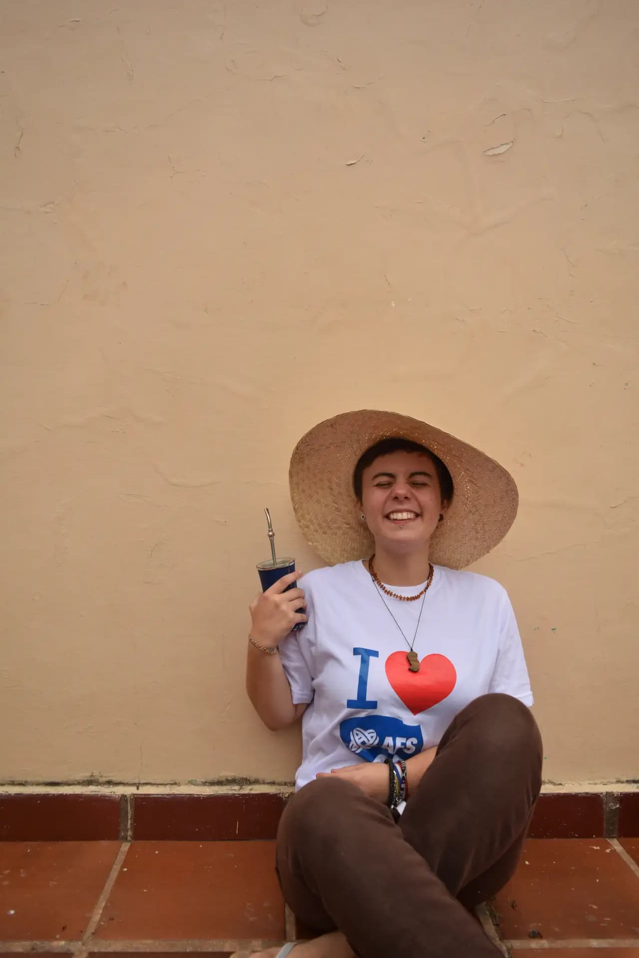 Jessica Dalla Costa Y Psc Nh 2016 Par   Paraguay  Studentessa   Cibo   Maglietta   Pag Paese   Verticale (1)