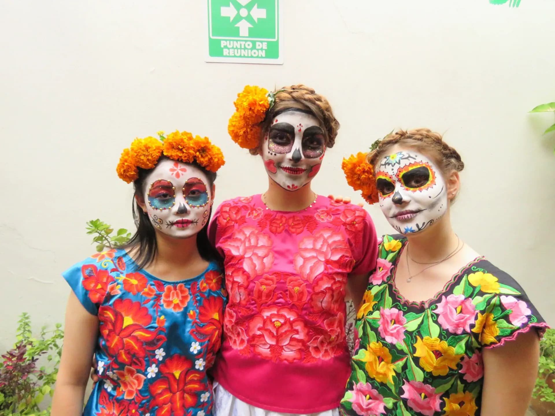 Veronica Caschili Yp 2021 Mex   Messico   Studentessa   Amiche   Tradizionale   Festa   Pag Programam   Orizzontale (4)