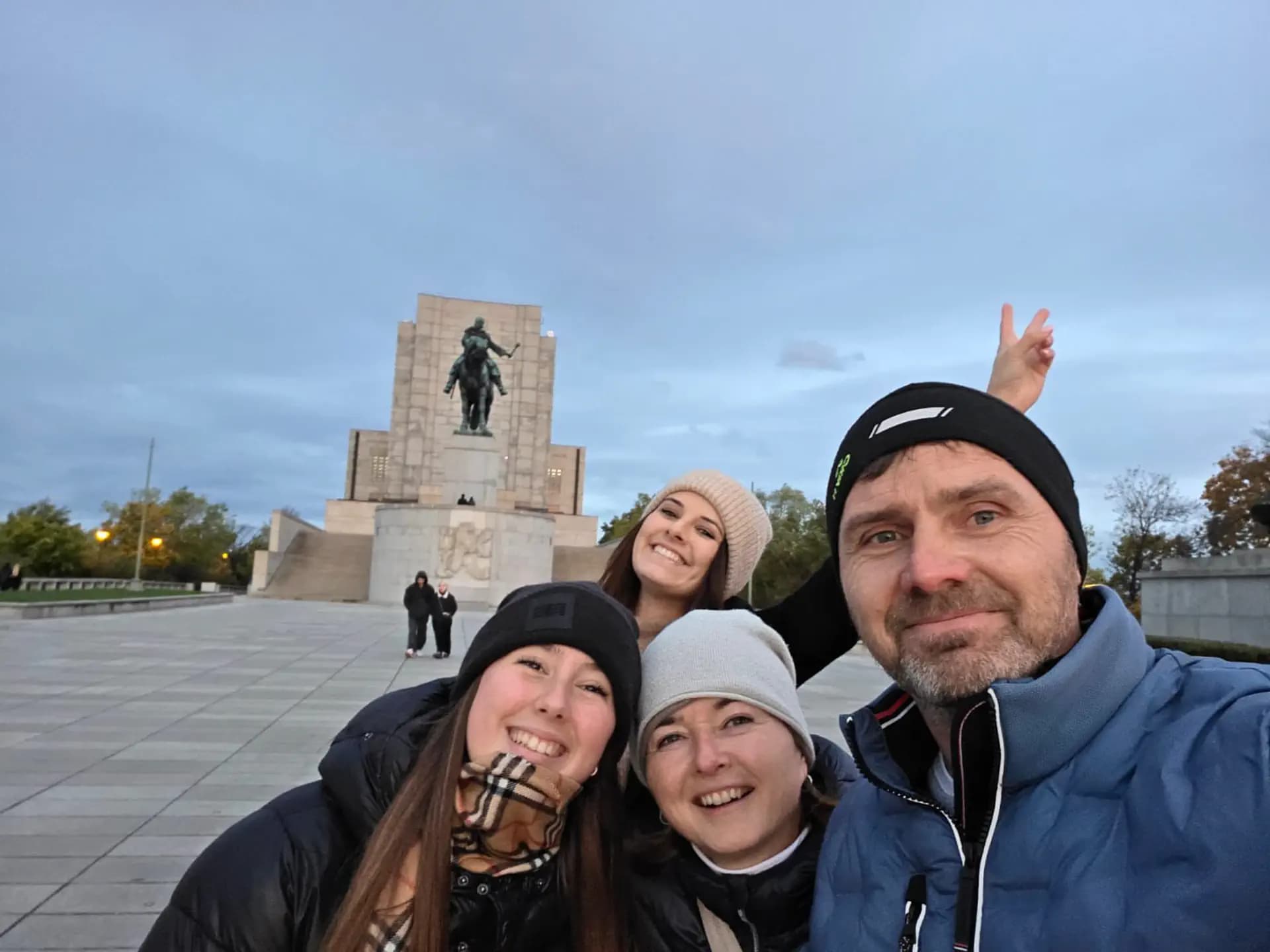 Chiara Tarulli T R25 Cze Cl Firenze Rep Ceca Studentessa Famiglia Ospitante Città Pag Programma Orizzontale (3)