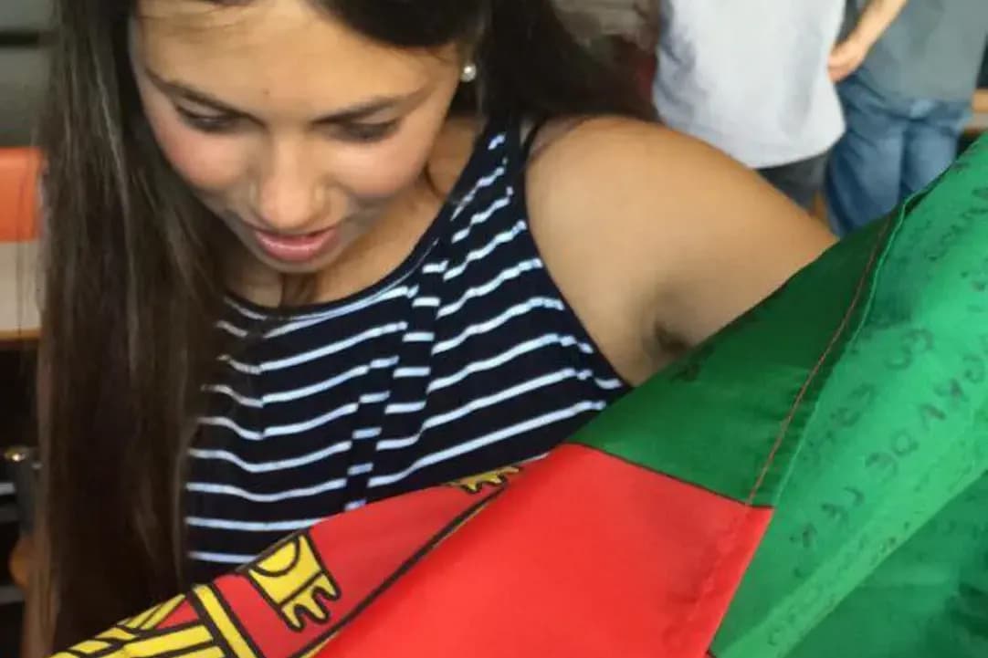 Dalisia Taborre Y Psc Nh 2014 Portogallo Studentessa Bandiera Pag Paese Verticale