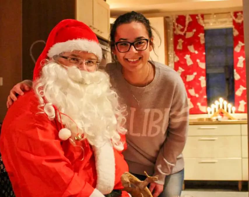 Madalina Sandu Y Psc Nh 2016 Fin Finlandia Studentessa Natale Pag Programma Orizzontale (1)