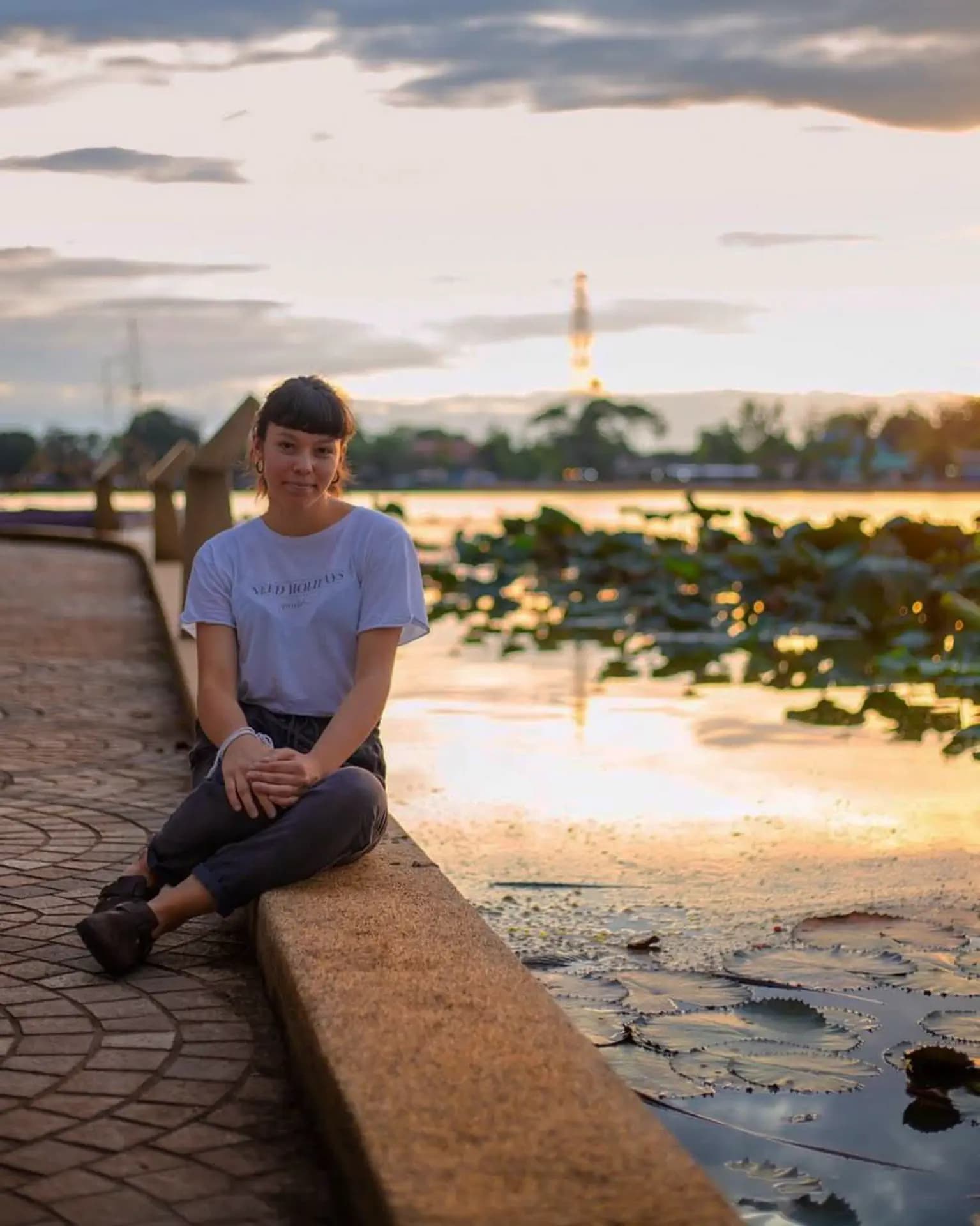 Loredana Berguecio Bertolini Y Pse Nh 2019 Thailandia Studentessa Paesaggio Tramon Pag Programma Verticale (15)