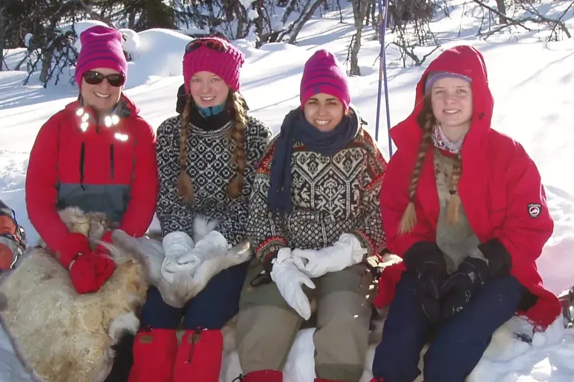 Chiara Noli Y Psc Nh 2015 Novegia Studentessa Amiche Neve Pag Programma Orizzontale (1)
