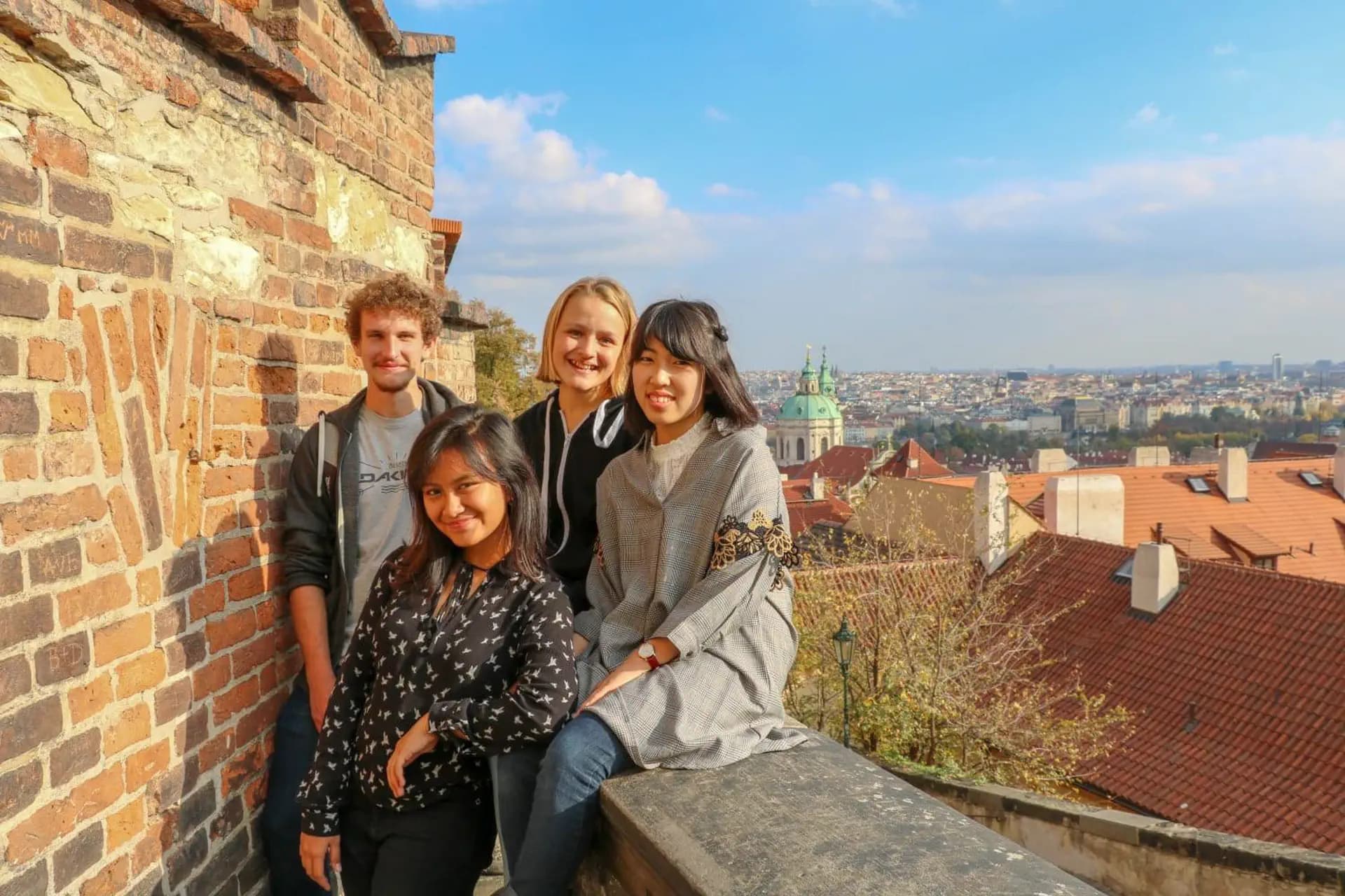 Afs IP Rep Ceca Studenti Gruppo Città Paesaggio Pag Programma Orizzontale (11)