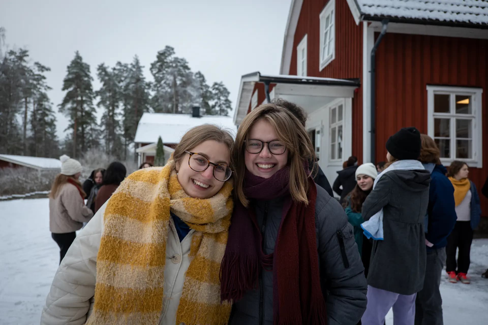 Afs IP Svezia Studentesse Neve Pag Paese Orizzontale (8)