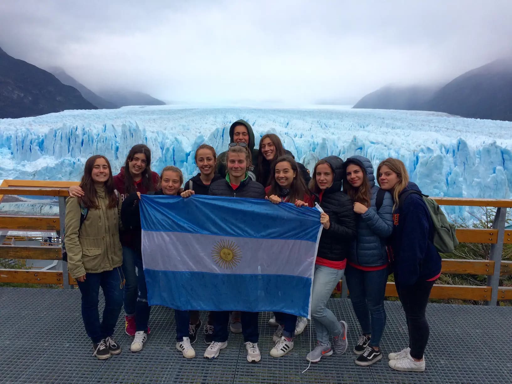 Aurora Messina Y Psc N H16 Argentina Gruppo Studenti Paesaggio Perito Moreno Pag Programma Orizzontale Web