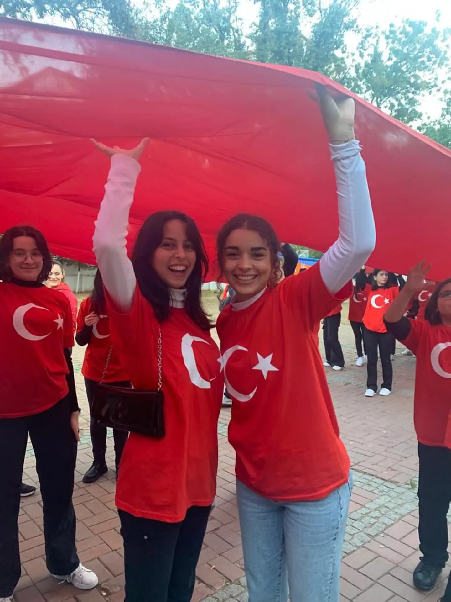 Caterina Tosca Yptur 2022 Turchia Studentessa Maglietta Banidera Pag Programma Verticale (6)