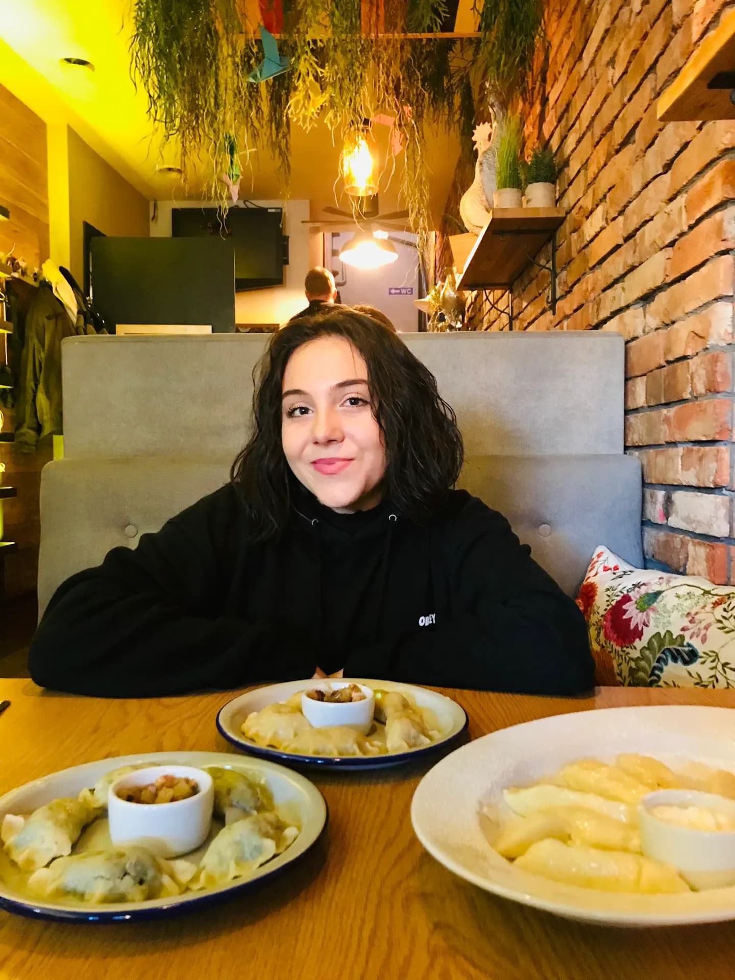 Francesca D Ambrosio Y Psc Nh 2019 Pol Polonia Studentessa Cibo Interno Pag Programma Verticale (2)