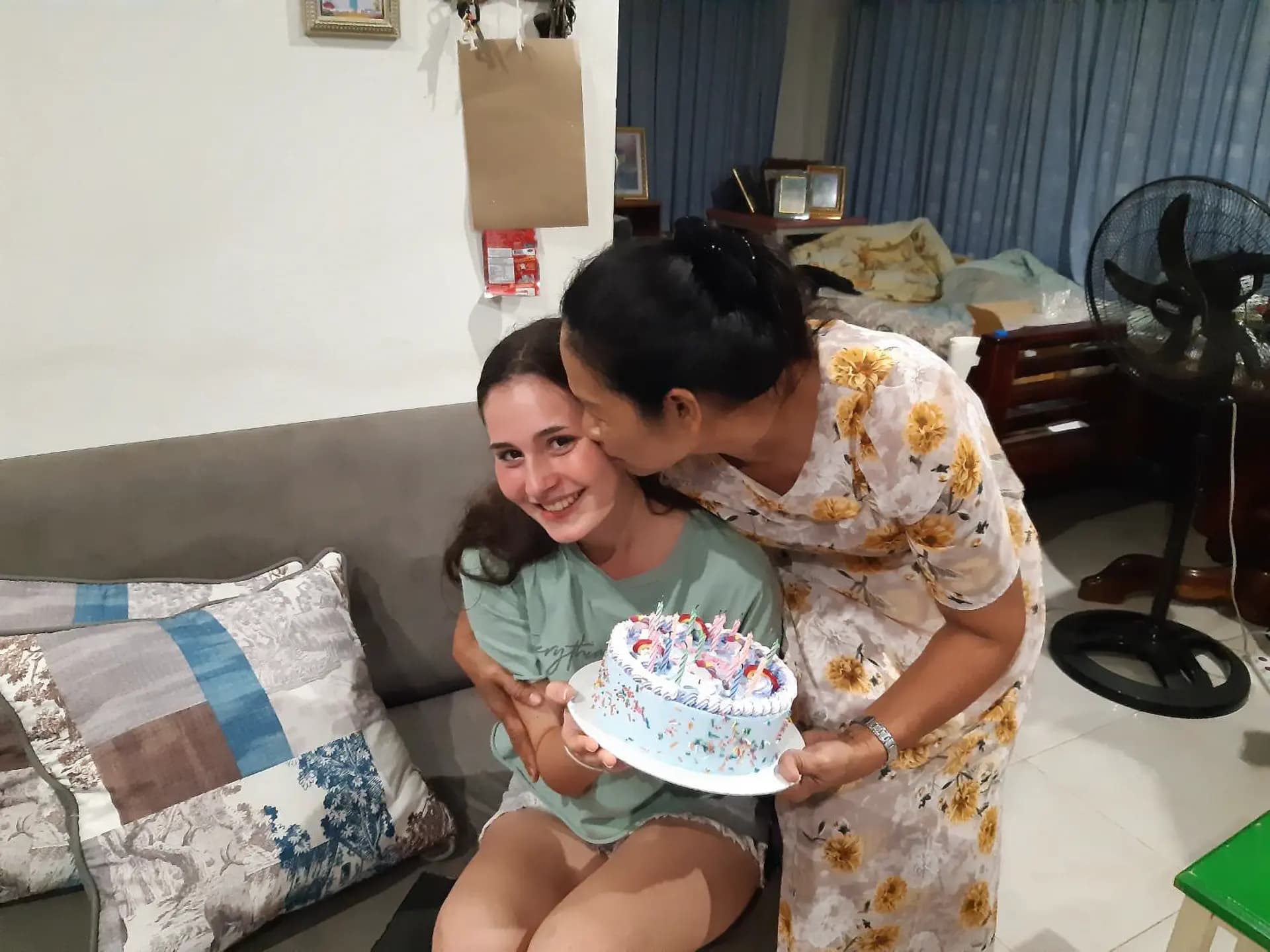 Ester Tosetti Tr 2023 Tha Thailandia Studentessa Mamma Ospitante Compleanno Pag Programma Orizzontale (2)