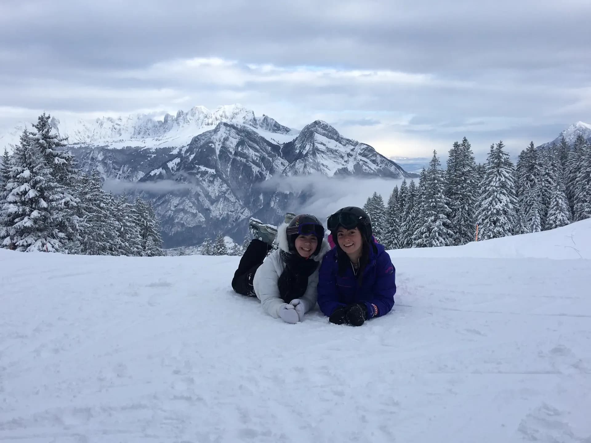 Clara Ciresola Y Psc Nh 2016 Sui Svizzera Studentessa Amiche Pag Programma Neve Orizzontale (1)