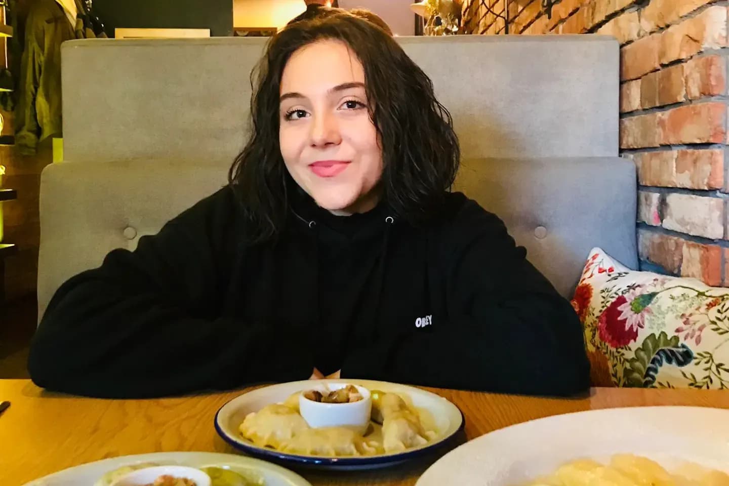 Francesca D Ambrosio Y Psc Nh 2019 Pol Polonia Studentessa Cibo Interno Pag Programma Verticale (2)