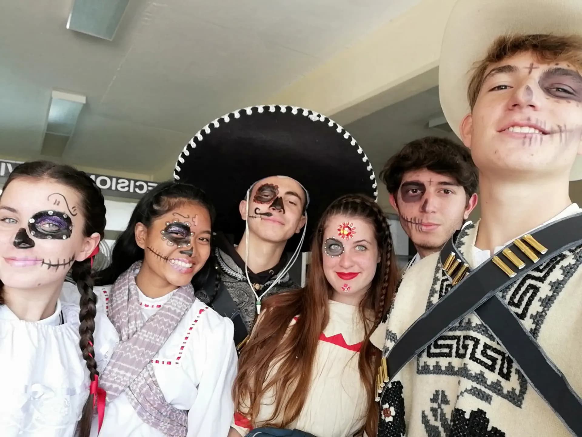 Alessio Trotta Y Psc Nh 2018 Mex Messico Studente Gruppo Tradizionale Festa Pag Programma Orizzontale