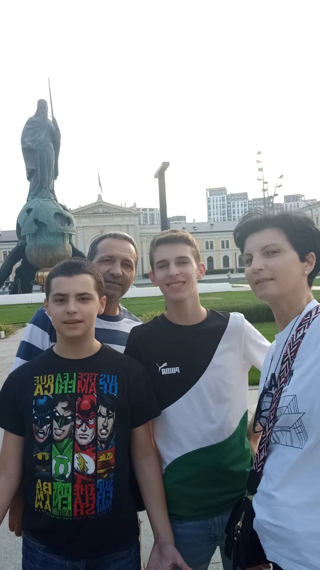 Ennio Cerino Cl Salerno Tr Srb 2023 Serbia Studente Amici Città Pag Programma Verticale