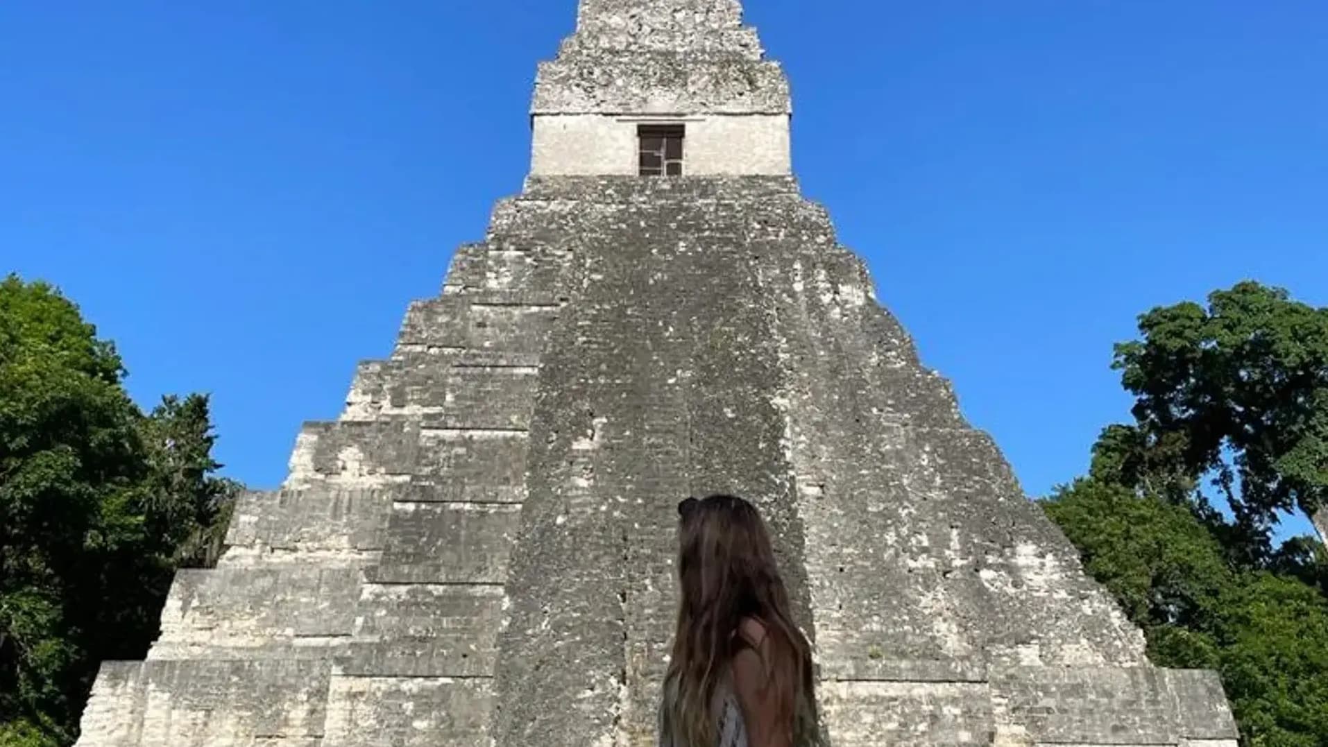 Dorothea Maran T Rsc Nh 2022 Gua Guatemala Monumento Studentessa Pag Programma Orizzontale (4)