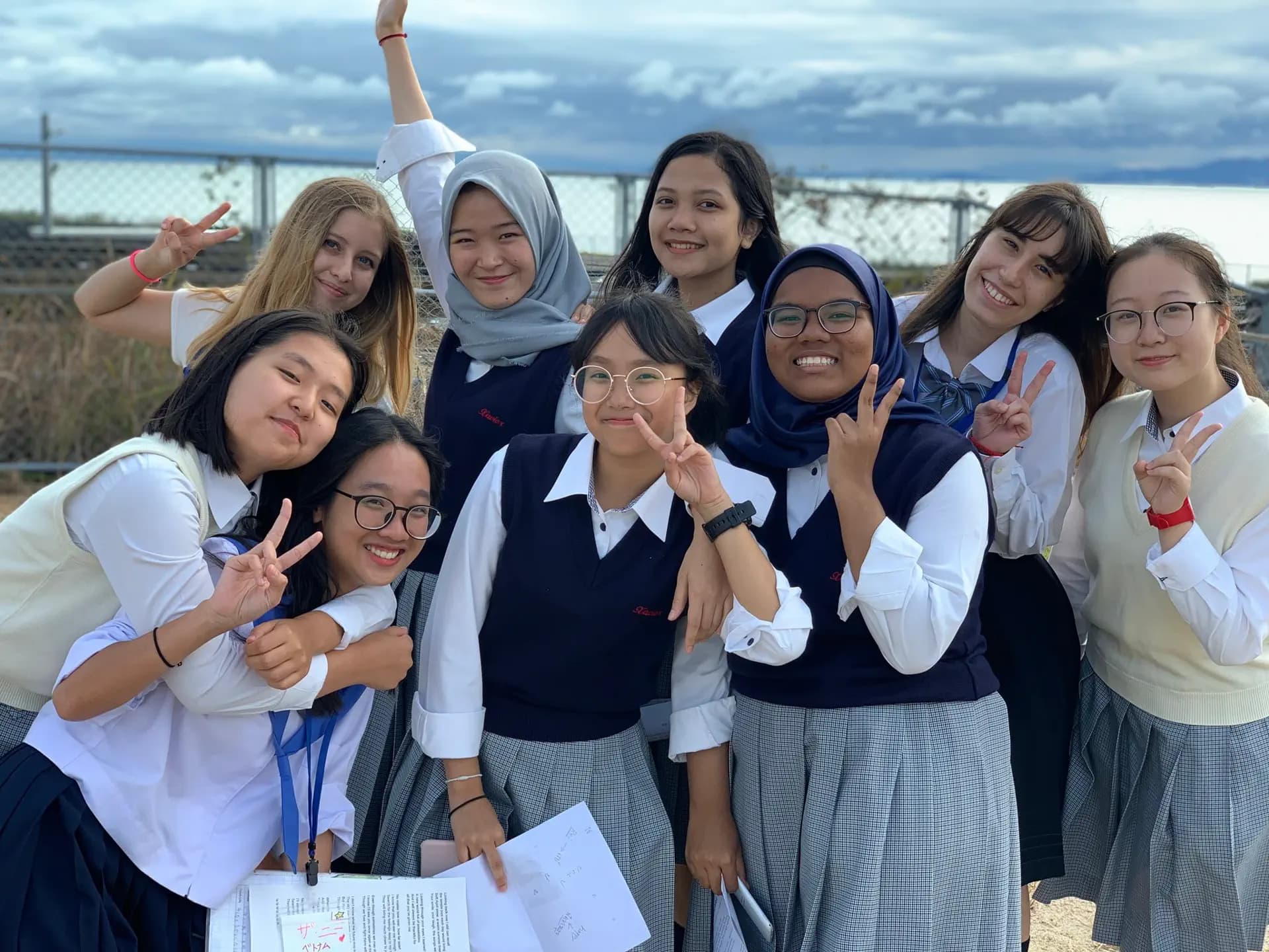 Afs IP Giappone Gruppo Studentesse Divisa Pag Programma Orizzontale (3)