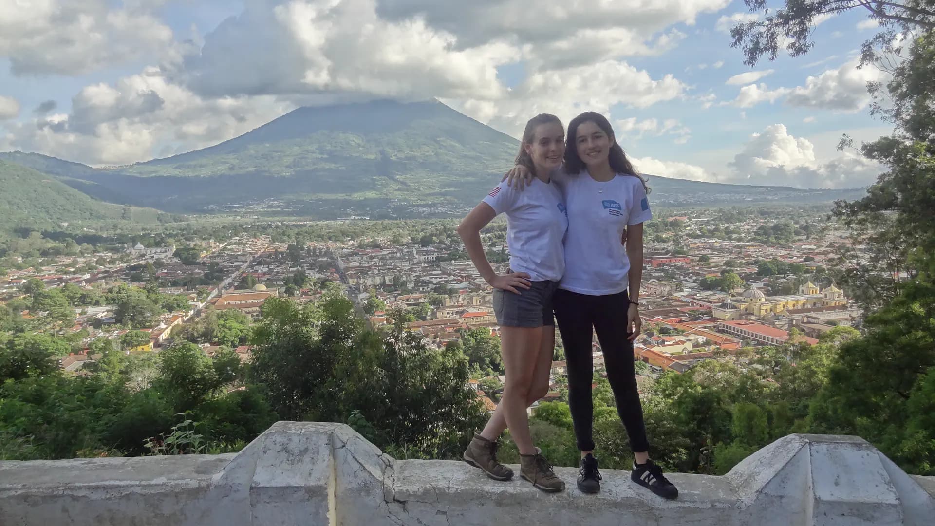 Afs IP Guatemala Studentesse Paesaggio Pag Paese Gruppo