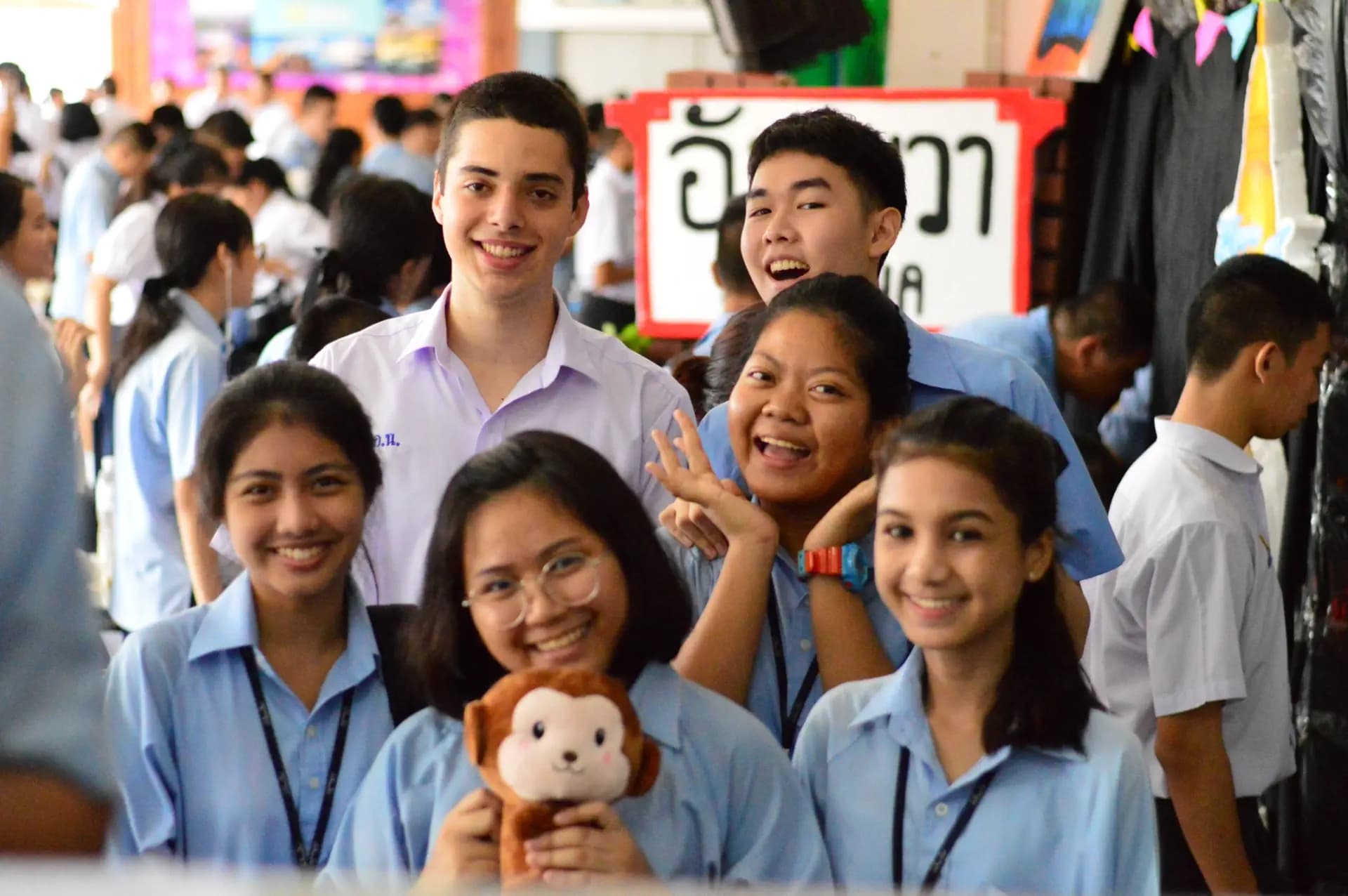 Filippo Bellato Y Pse Nh 2017 Thailandia Studente Amici Ritratto Pag Paese Orizzontale