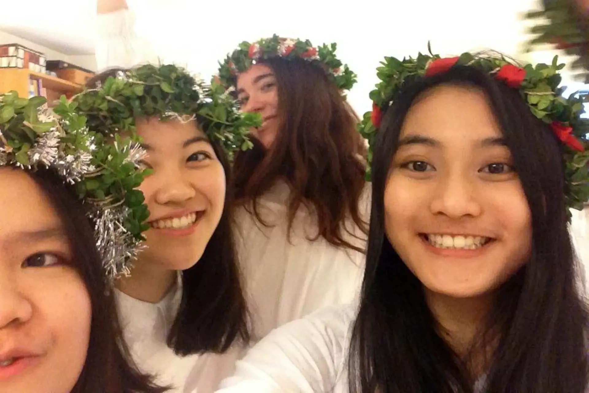 Elena Bibi Y Psc Nh 2015 Svezia Studentessa Natale Pag Programma Orizzontale (4)