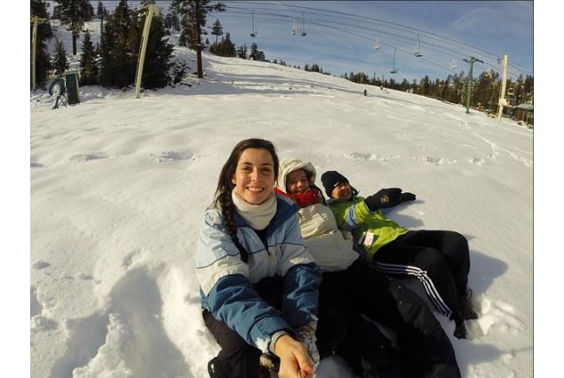 Camilla e i suoi amici a sciare